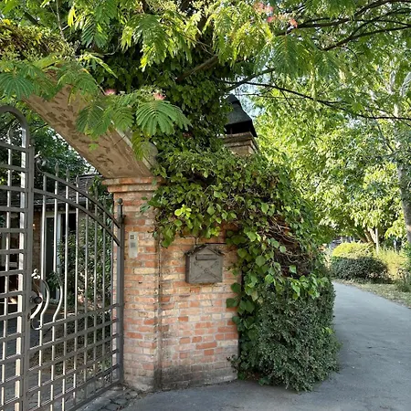 Apartment Tiny L&b Belgrade